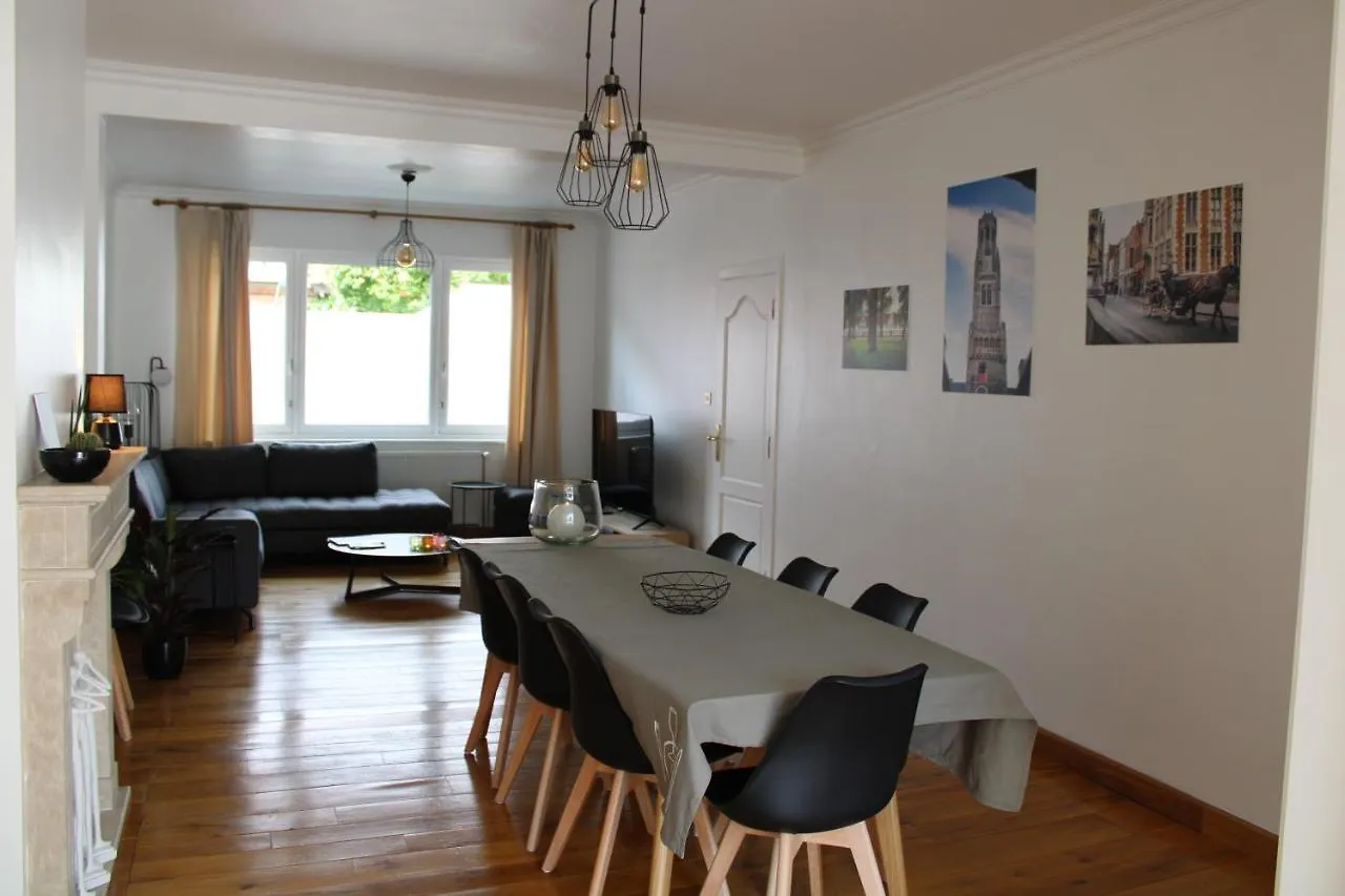 Vakantiewoning 'T Kartuis, Brugge 別荘 ブルージュ